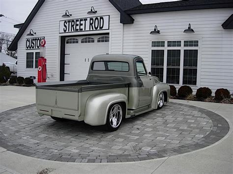 Custom 1953 Ford F 100 Pickup Truck Is A 75k Low Rider Autoevolution