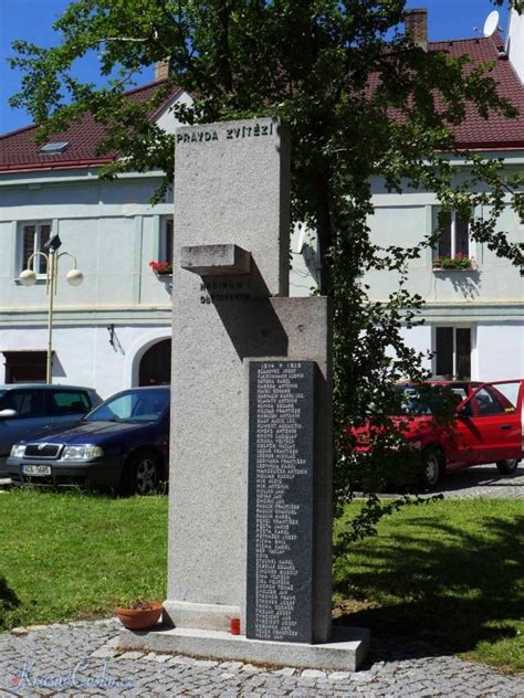 Světovou válku výhradně očima těch, kteří (zobraziť viac). Foto: Pomník Obětem 1. světové války - Husinec (pomník)