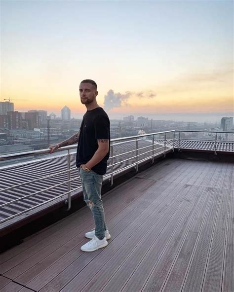 Многочисленные тату егора крида расположены на руках певца, его шее и груди. Егор Крид боится пропускать тренировки: певец показал ...