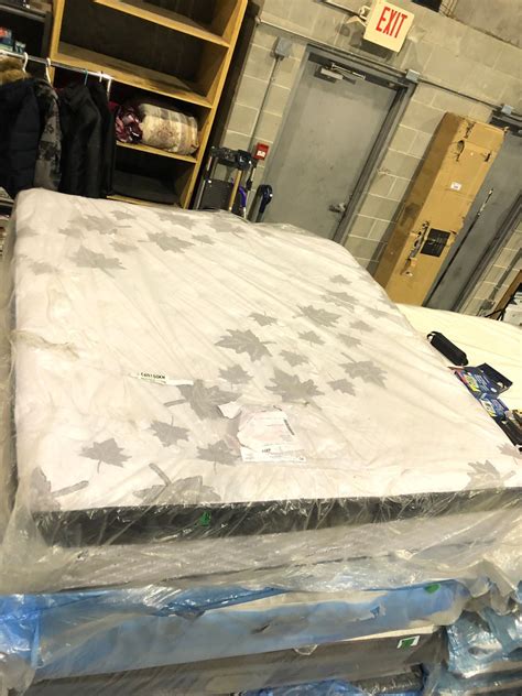 The serta perfect sleeper is a hybrid mattress featuring cooling gel memory foam and pocketed coils. KING SIZE SERTA PERFECT SLEEPER MATTRESS - Able Auctions