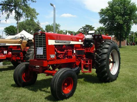 Ih 856 International Tractors Vintage Tractors Farmall
