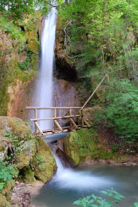 Serbia Ripaljka Waterfall Rustik