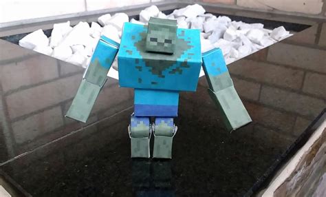 Minecraft Mutant Zombie Papercraft