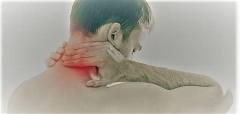 ألم الرقبة من الخلف الأعراض و طرق العلاج و التخلص من الألم Gorwaz