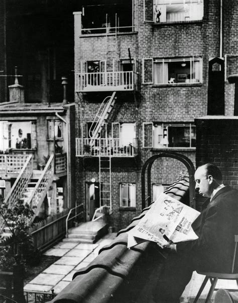 alfred hitchcock on the set of rear window 1954 r moviesinthemaking