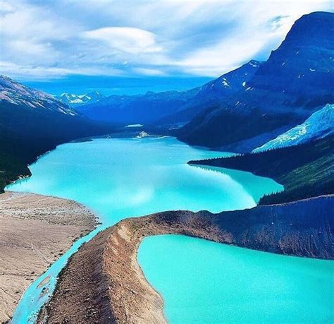 One Of The Worlds Most Beautiful Lakes Berg Lake In Canada 모험을 위한