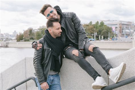 8 russian queer couples reveal what makes their relationship work — the calvert journal