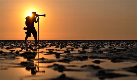 Photographer Photography Landscape Water Sun Sunset HD Wallpapers Download Free Map Images Wallpaper [wallpaper376.blogspot.com]