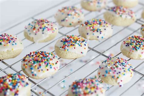 Once the glaze has been added, it will soften the cookie. Italian Anise Cookies Recipe