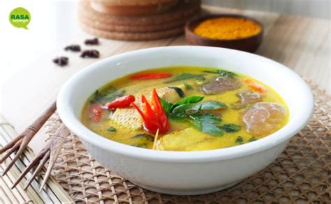 10 resep soto ayam bening kuning enak sederhana dan lezat. Papeda Ikan Kuah Kuning | rasasayange.co.id