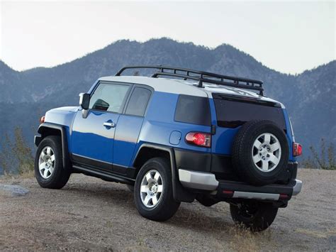 Toyota fj cruiser 4.0l v6 6 cylinder suv is a great used car for sale in dubai. Toyota FJ Cruiser technical specifications and fuel economy
