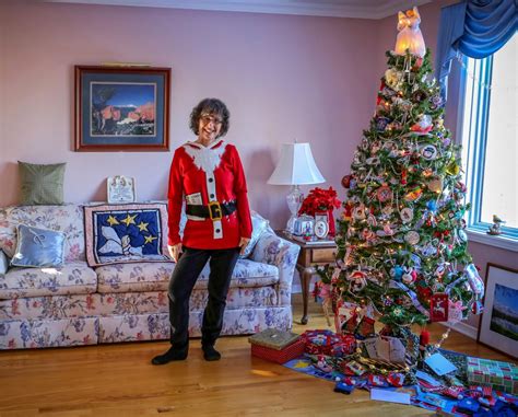 These Photos Of Canadian Christmas Traditions Will Warm Your Heart