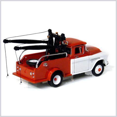138 Scale 1955 Chevy Tow Truck — Crown Premiums