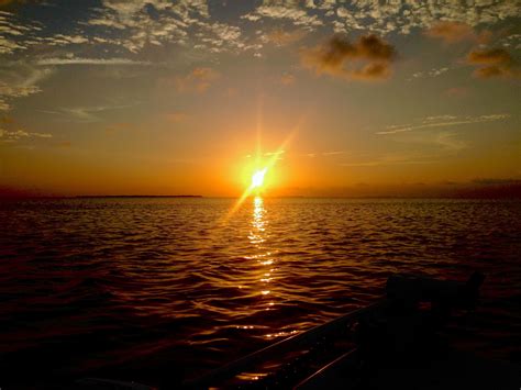 Florida Keys Sunrise Over Water Oc 1136x640 Sky Photos Sunrise