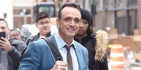 Hank Azaria Publicly Apologises For Voicing Apu In The Simpsons Spin1038