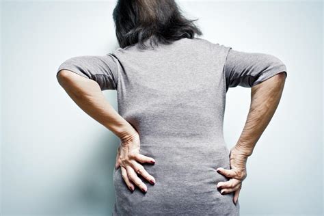 Sharp pain in the lower back could be caused by many things, from a simple muscle strain to a kidney infection. Lumbar arthritis: Symptoms, causes, and diagnosis