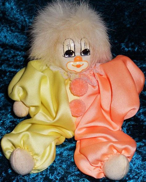 Retro Whimsical 80s Q Tee Clown Collectors Doll W White Fur Hair