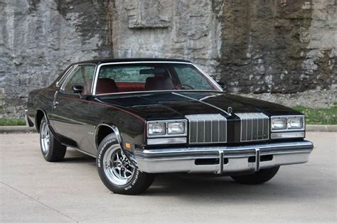 77 olds cutlass supreme blue with a white top. 1977 Oldsmobile Cutlass Supreme | '73-'77 Cutlass Supreme ...