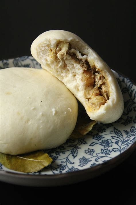Petits pains vapeur façon Banh Bao farcis au poulet au curry Beau à