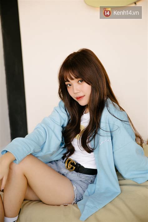 Cô thành công, nổi tiếng hàng đầu tại việt nam trong lĩnh vực stream games và làm đoạn clip ngắn cảnh linh ngọc đàm tự s.ư.ớ.n.g với toy được lưu lại và có vẻ đang được stream trên một kênh của nước ngoài. Linh Ngọc Đàm: Trước khi quen nhau, tôi và Bụt đều có mối ...