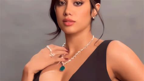 Janhvi Kapoor Nude Sexy Video RealPornClip Com