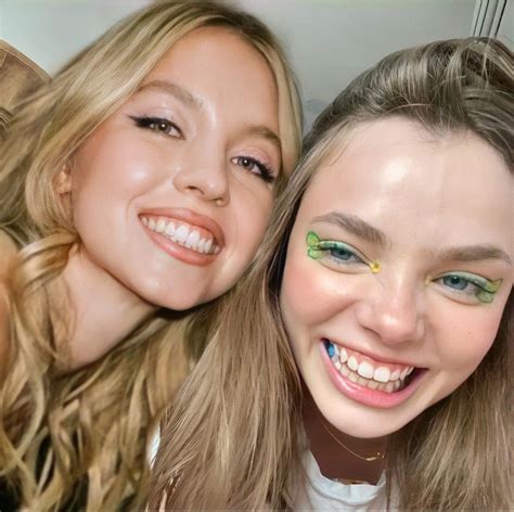 Sydney Sweeney And Kristine Fr Seth Rebekah Tom Holland Twd Sydney