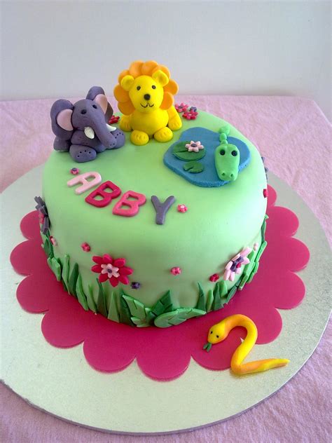 Share the best gifs now >>>. Jungle cake | Birthday cake for a little girl's 2nd ...