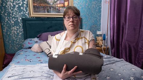 Uk Mum Became Trapped Under Hinged Bed Frame For 13 Hours Feared Shed