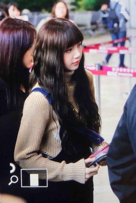Blackpink Lisa Airport Fashion 27 March To Japan 32