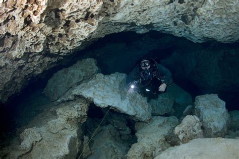 Cave Diving Lessons From Overhead Environments Dive Training Magazine