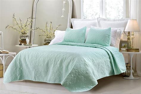 Free delivery and returns on ebay plus items for plus members. Top 5 Green Bedspreads You'll Love - Interiors By Color