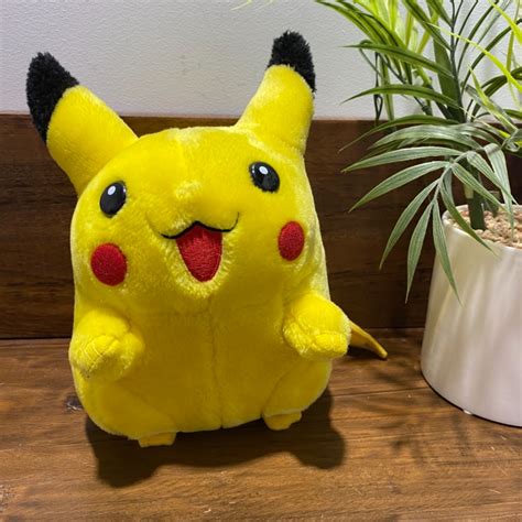 Plush Pikachu PokÉmon Nintendo S
