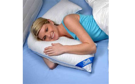 The Best Pillows For Side Sleepers To Prevent Neck Shoulder And Back