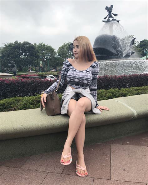 Pandora Kaaki Asian Beauty Instagram Disneyland Daftsex Hd