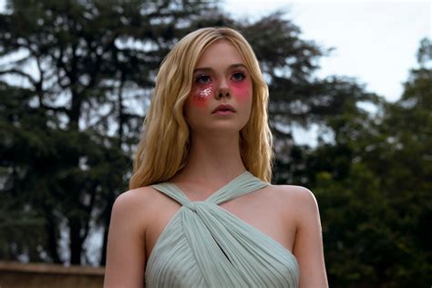 Elle Fanning On Why She Doesnt Go By Her Real First Name The Neon