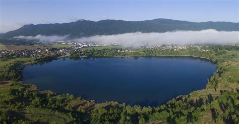 Kočevsko jezero & Slovenia.si