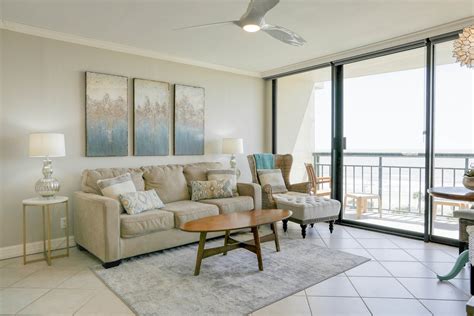 Galveston Beach House Rentals, Vacation Rentals, Condos | Vacasa