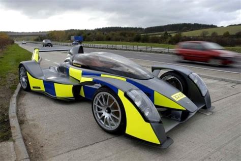 25 Fastest Police Cars From Around The World