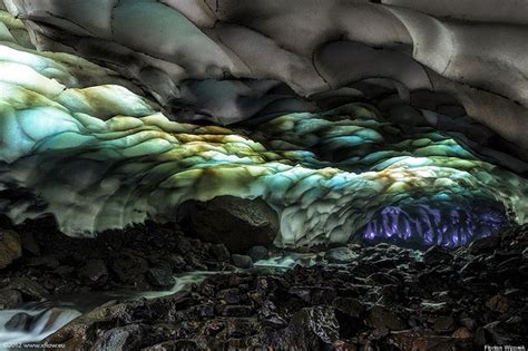 8 Mind Blowing Caves That Will Take Your Breath Away