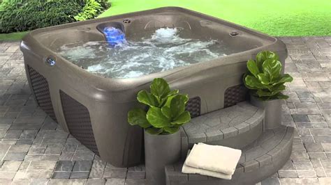 Best Time To Buy A Hot Tub [6 Tips To Know] ️ 2022