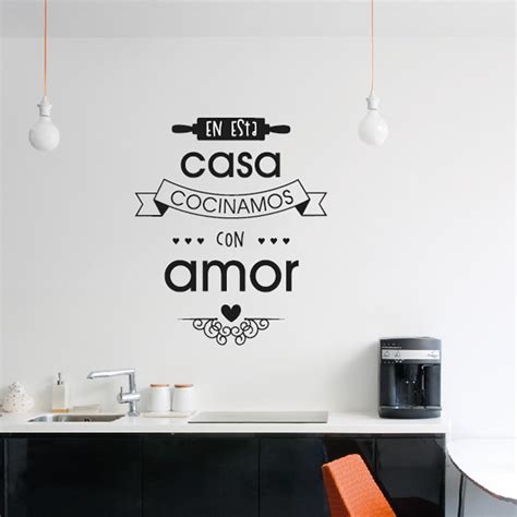 Echa un vistazo a nuestros cuadros pintados a mano o impresos para tu salón de la categoría cuadros violeta ¡operamos en el mercado ya más de 10 años! cocinamos con amor - Estilovinilos - Vinilos decorativos y más