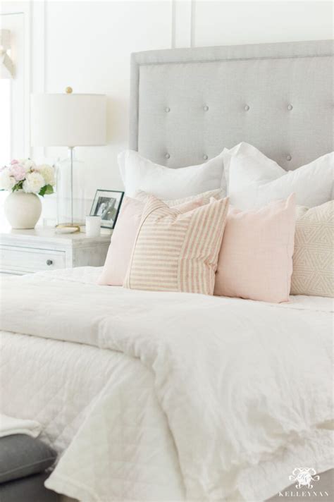 While all of those ideas above are beautiful, below are pictures of my favorite blush pink/ dusty rose bedroom ideas. Six Blush Pink Bedroom Tips That Aren't Too Girly | Blush ...