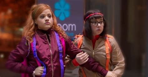 “daphne And Velma” Trailer Has The Girls Solving A Zombie Mystery At School Teen Vogue