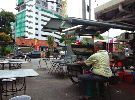 Pulau tikus food centre can be packed at breakfast, but people tend to eat & run, so turnover is pretty quick. Our Journey : Penang Burmah Road - Pulau Tikus Wet Market ...