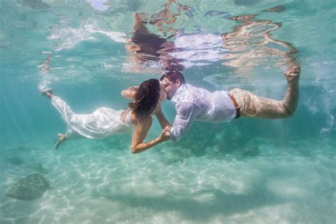 70 Engagement Photo Ideas For Couples In Love