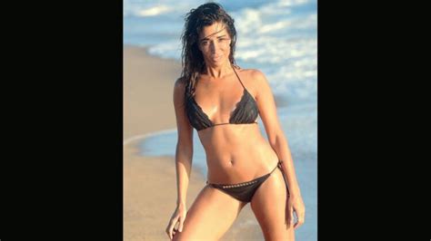 Hot Sexy Laura Fidalgo Bikini Pics