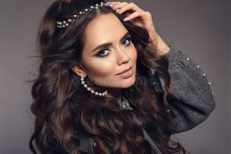 Beautiful Brunette Portrait Pearls Jewelry Women Set Beauty Makeup