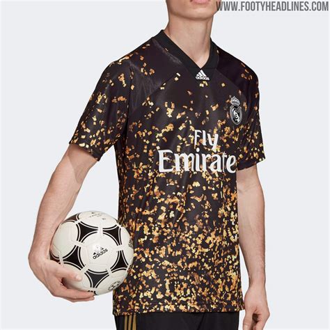 € das aktuelle real madrid trikot 2020/21. Spektakuläres Adidas Real Madrid 19-20 EA Sports Viertes ...