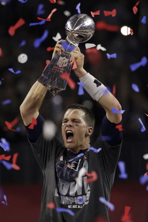 Brady Earns 4th Super Bowl Mvp Trophy With Epic Comeback Daily Mail