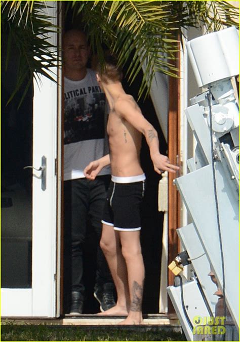 Justin Bieber Shirtless Underwear Clad In Miami Photo